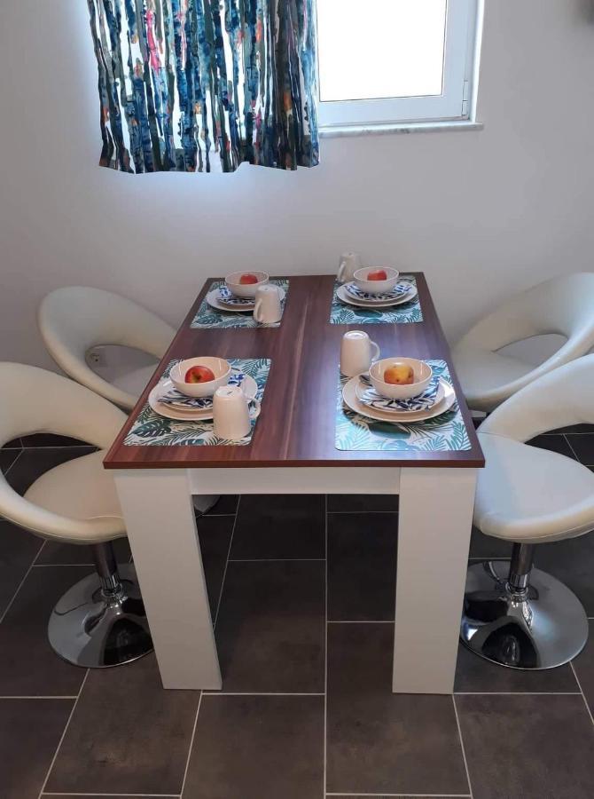 סבטי פטר Apartmani Tustica מראה חיצוני תמונה